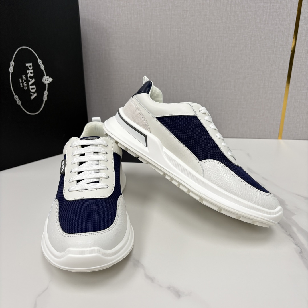 💋💍P 家新品  Prad* 普拉-达   新款男士小牛皮拼网布运动鞋出货！ 莞产猛货。机能风休闲鞋 |