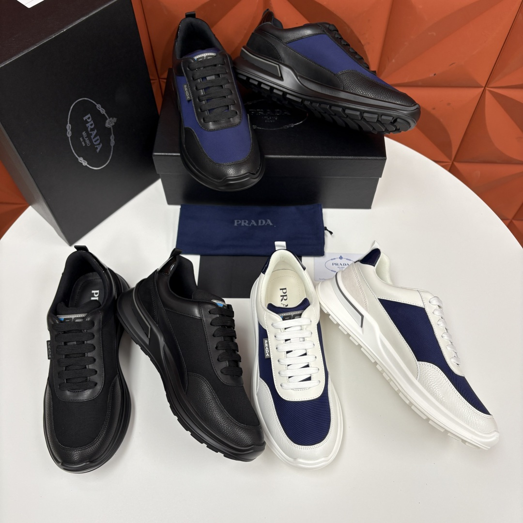 💋💍P 家新品  Prad* 普拉-达   新款男士小牛皮拼网布运动鞋出货！ 莞产猛货。机能风休闲鞋 |