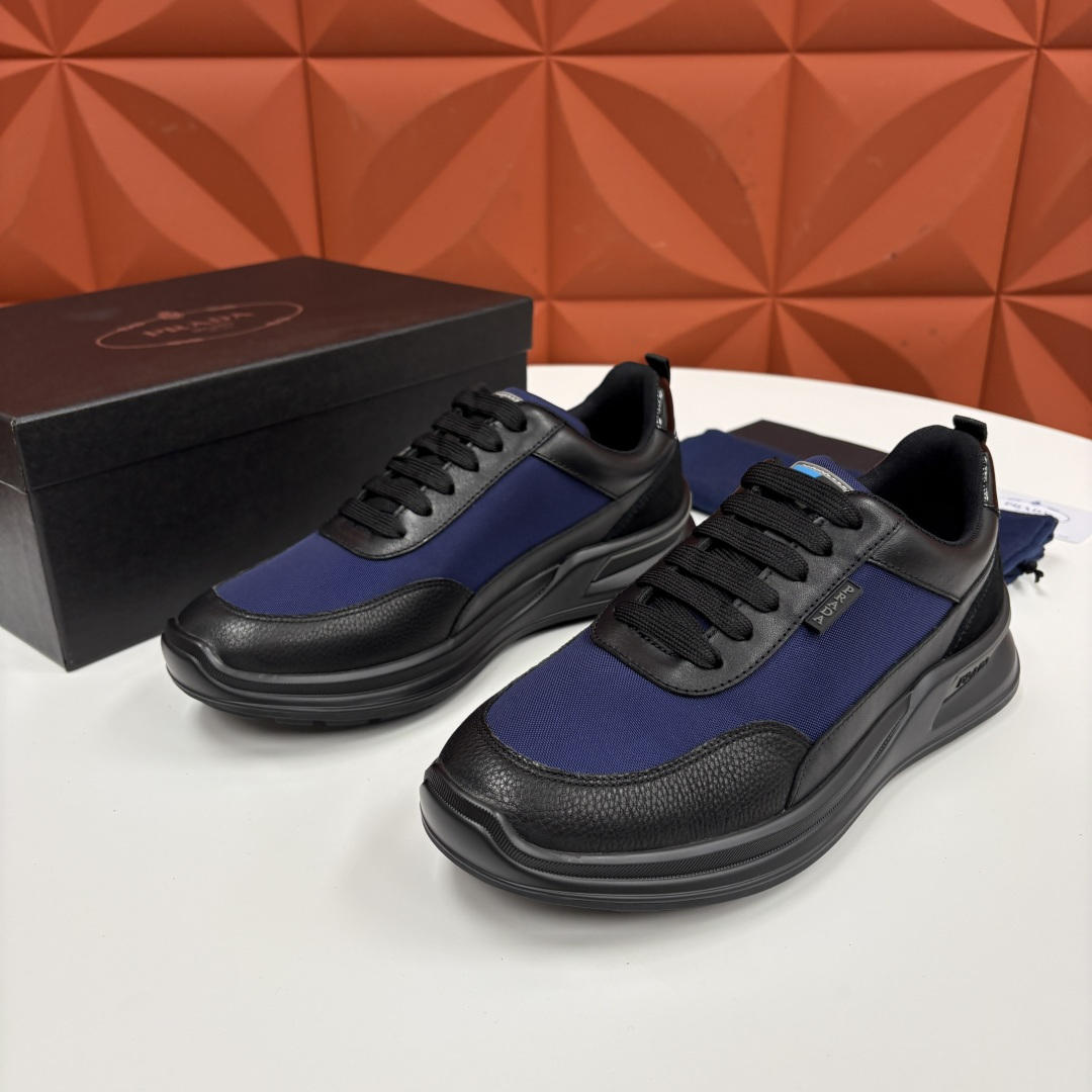💋💍P 家新品  Prad* 普拉-达   新款男士小牛皮拼网布运动鞋出货！ 莞产猛货。机能风休闲鞋 |