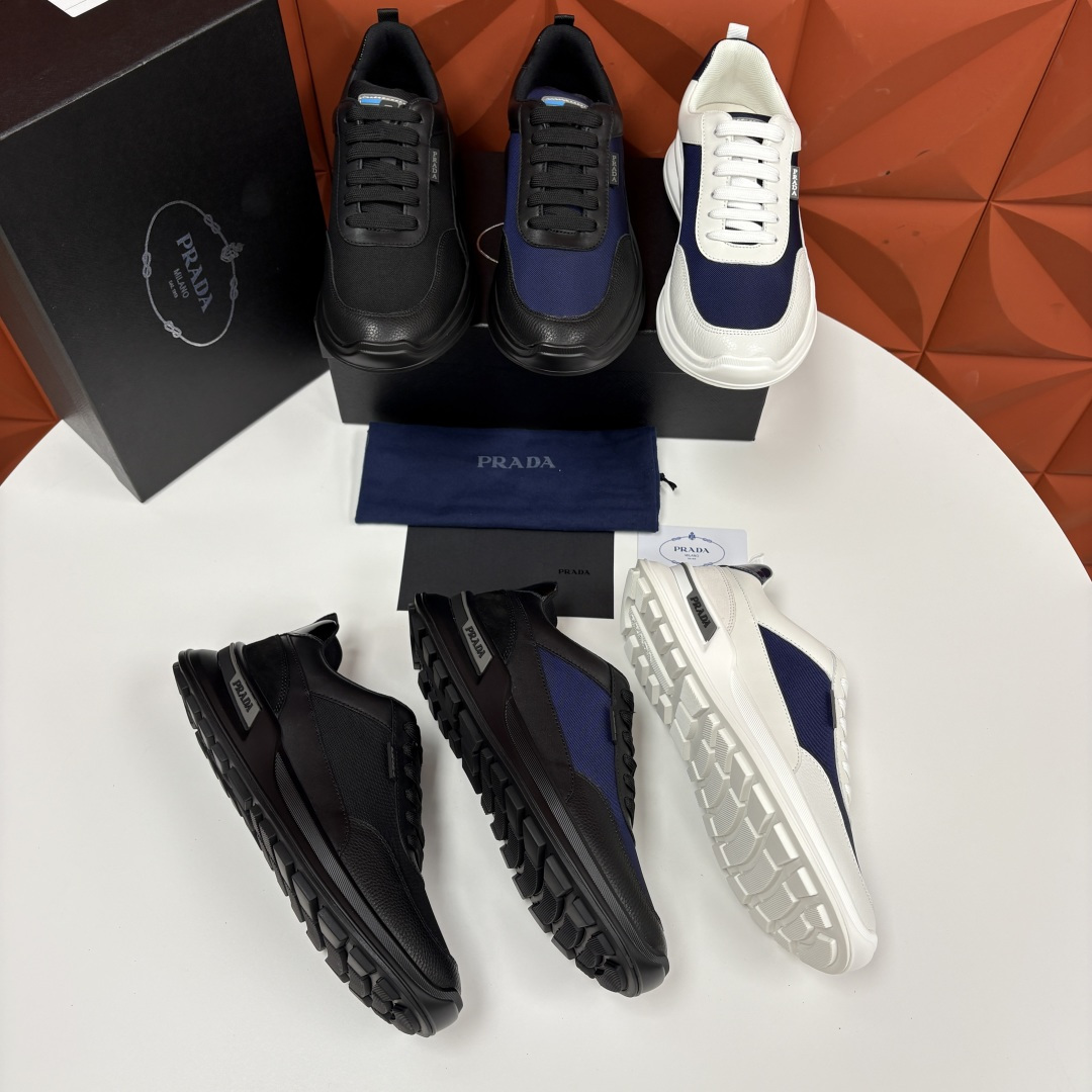 💋💍P 家新品  Prad* 普拉-达   新款男士小牛皮拼网布运动鞋出货！ 莞产猛货。机能风休闲鞋 |