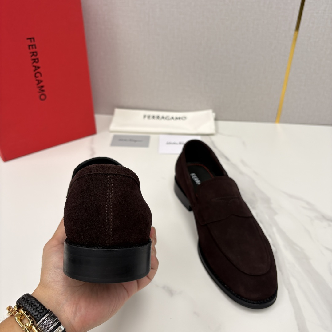 💋💍 SF 菲拉** 专柜同步新款 男士便鞋 可休闲可正装莫卡辛乐福皮鞋  经典造型体现正装时髦魅力，全
