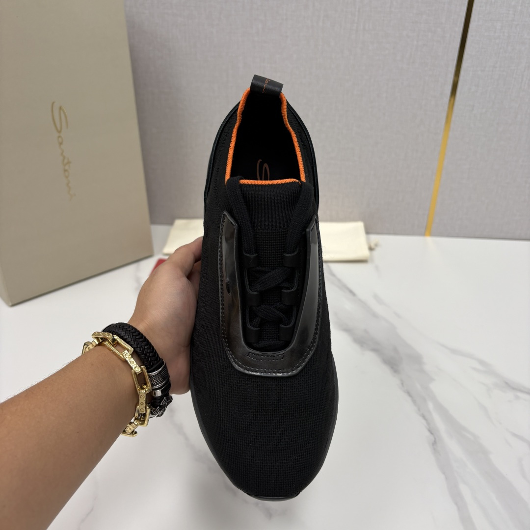 💋💍Santon* (圣东-尼）意大利男士针织压花低帮运动鞋出货！这个意大利纯手工鞋履品牌的每一双鞋设计