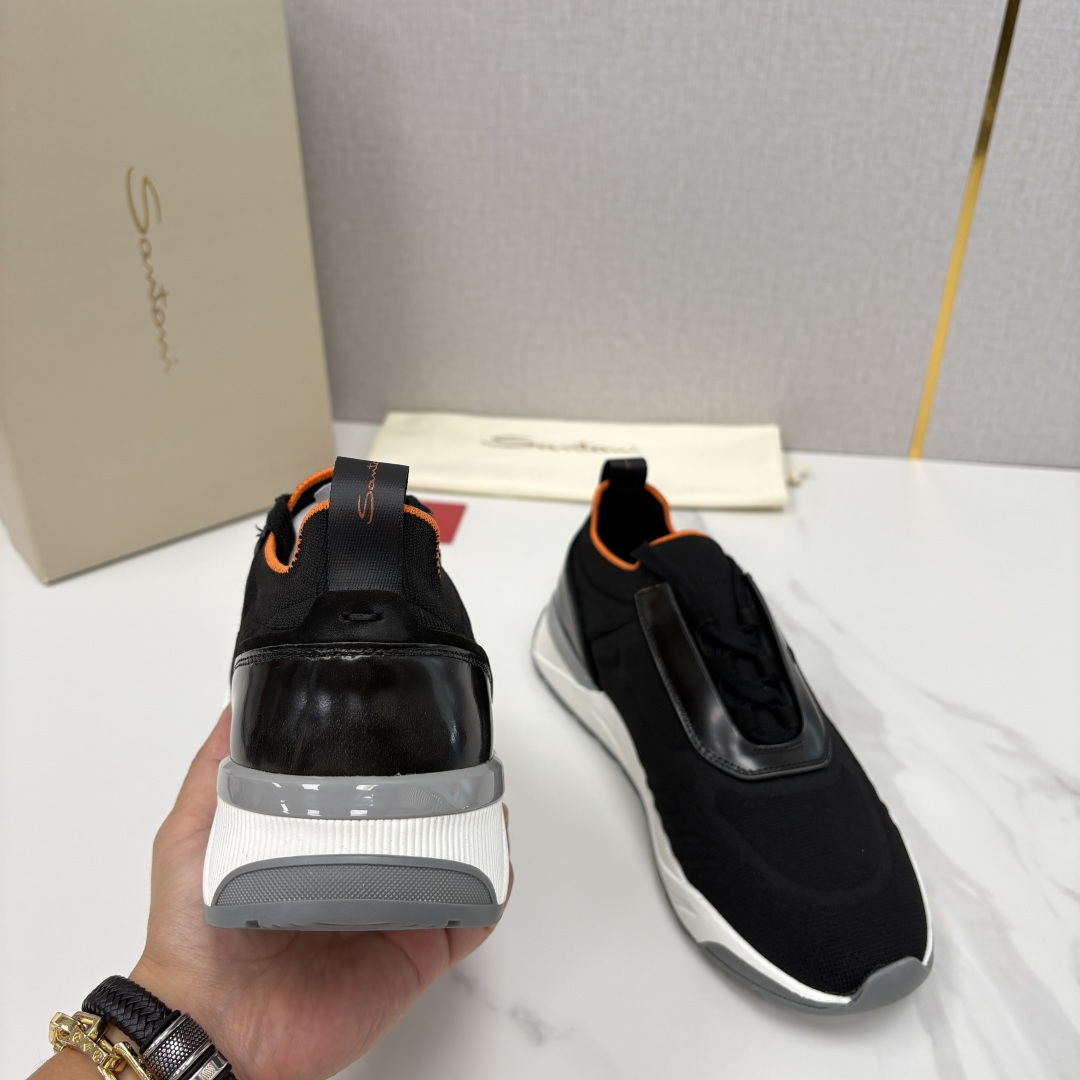 💋💍Santon* (圣东-尼）意大利男士针织压花低帮运动鞋出货！这个意大利纯手工鞋履品牌的每一双鞋设计