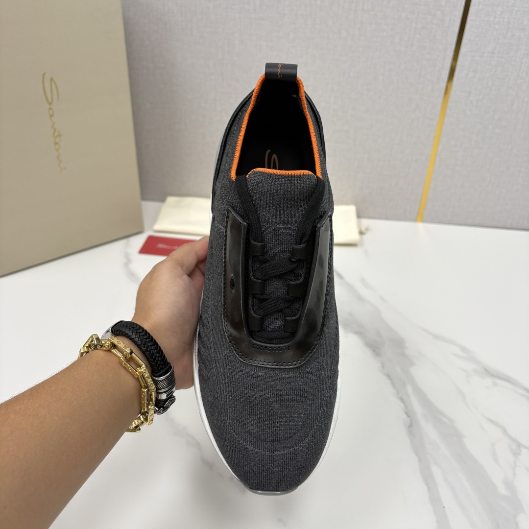 💋💍Santon* (圣东-尼）意大利男士针织压花低帮运动鞋出货！这个意大利纯手工鞋履品牌的每一双鞋设计