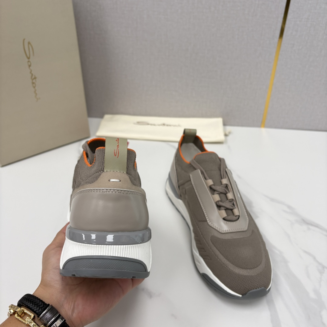 💋💍Santon* (圣东-尼）意大利男士针织压花低帮运动鞋出货！这个意大利纯手工鞋履品牌的每一双鞋设计