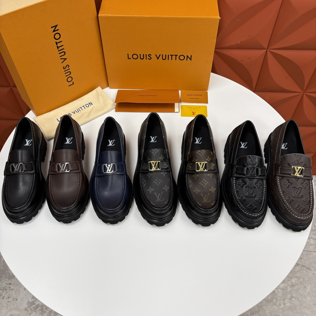 💋💍L家新品  LOUI* 路易*威登   厚底乐福鞋 经典与潮流的双重演绎      以顶级工艺重塑男