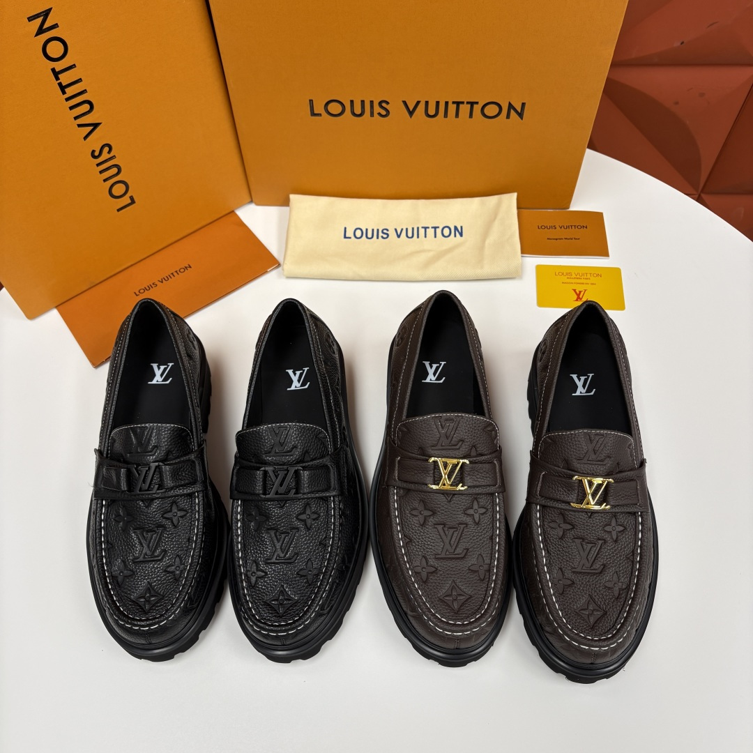 💋💍L家新品  LOUI* 路易*威登   厚底乐福鞋 经典与潮流的双重演绎      以顶级工艺重塑男