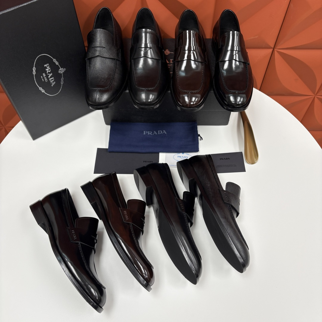💋💍P家 渠道精品 Prad*/普拉-达  新款正装鞋 Saffiano系列男士皮革乐福鞋  采用进口小