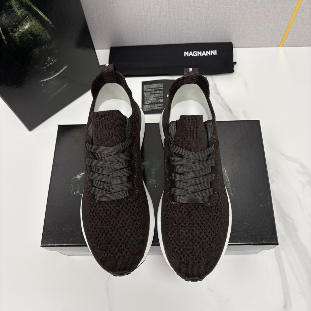 💋💍Magnanni 男士新款  Magnanni作为西班牙高端轻奢男装品牌，由 sebastian b