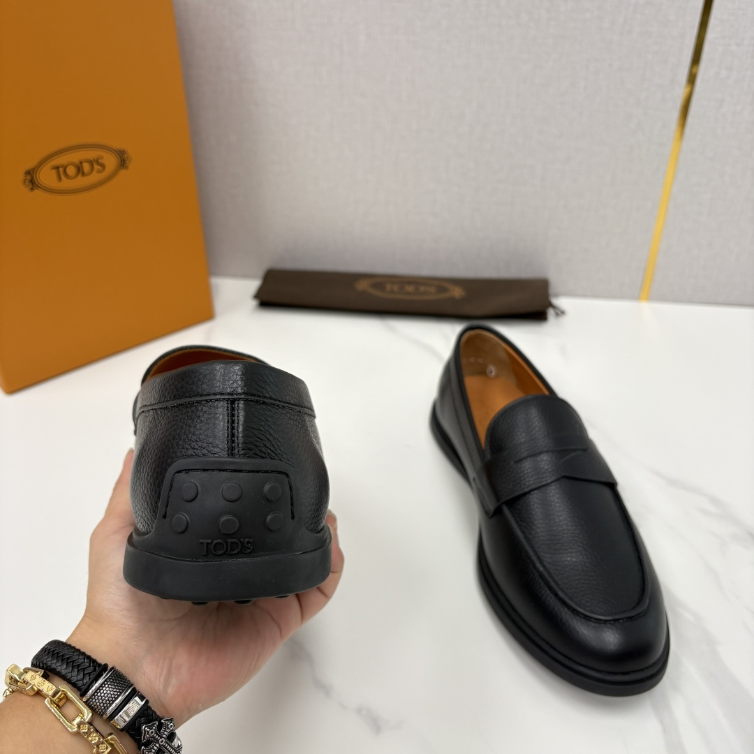 💋💍TOD*S  托德-斯 新品拉菲草（汤德森）OTV绒面皮革乐福鞋上🆕  官方  6,300   本款