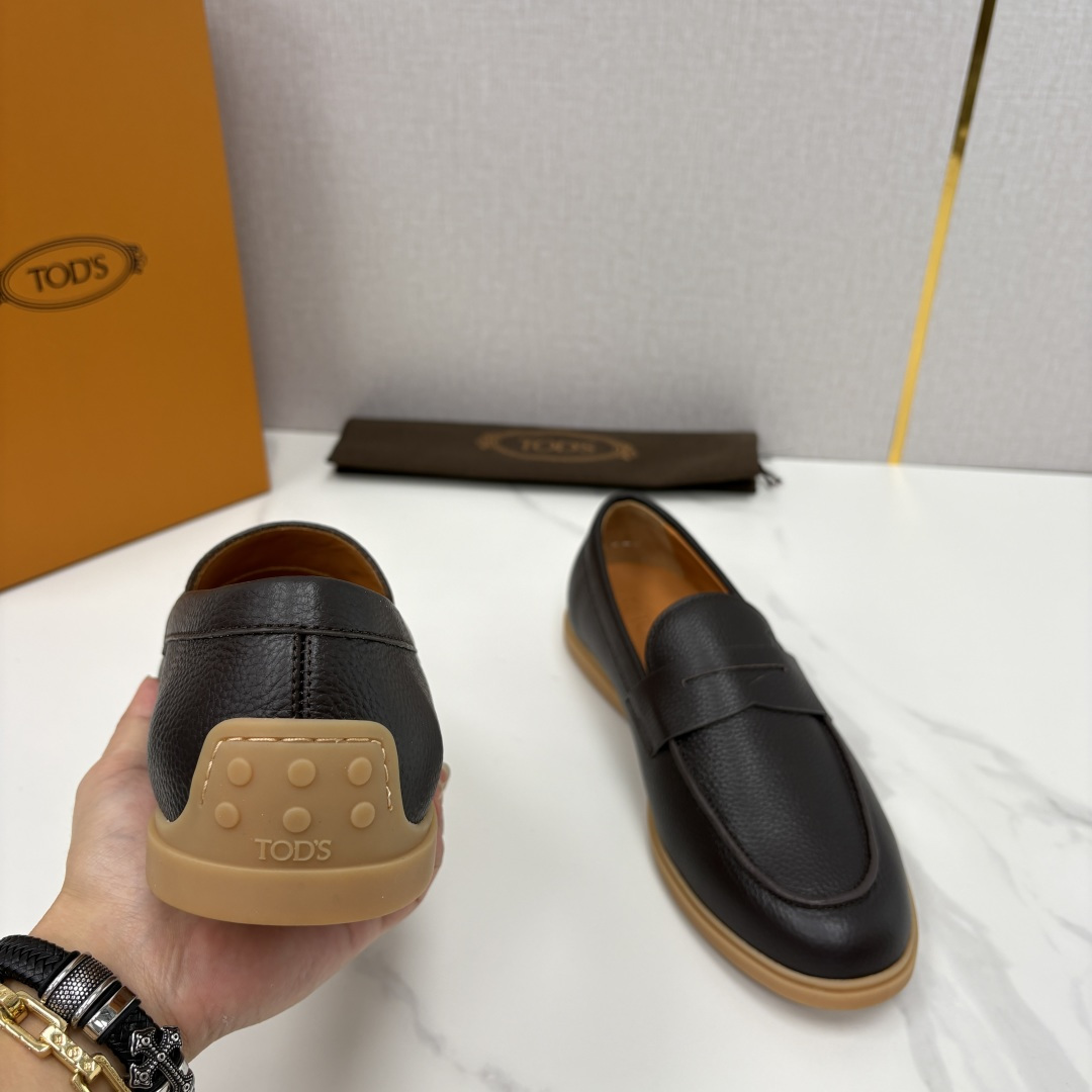 💋💍TOD*S  托德-斯 新品拉菲草（汤德森）OTV绒面皮革乐福鞋上🆕  官方  6,300   本款