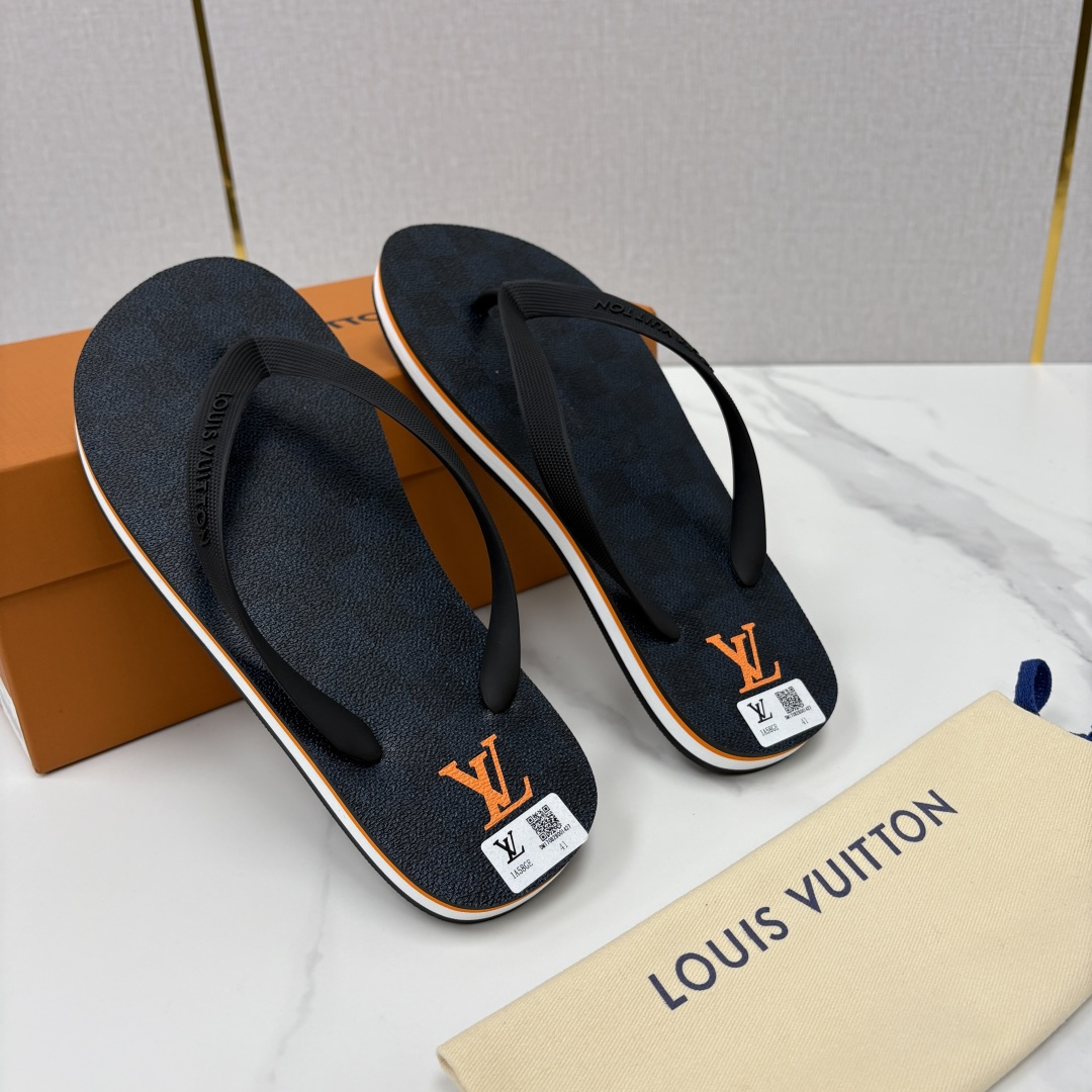 💋💍L家经典款 代购级 ☄️MOLITOR 人字拖鞋  夏日的必备鞋款，L*V这款防水橡胶拖鞋，独家私模