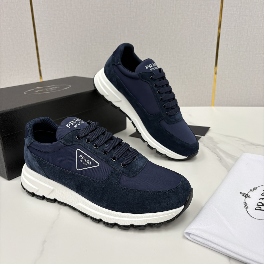💋💍P家 普拉-达 PRAX 1 Re-Nylon 再生尼龙和亮面皮革运动鞋 官方7，200 采用进口开