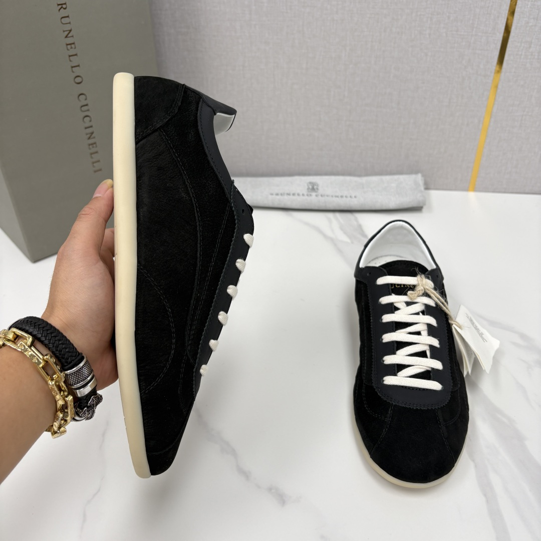 💋💍BC家 Brunello Cucinell*  绒面革德训纤薄胶底鞋   官方  8,300    