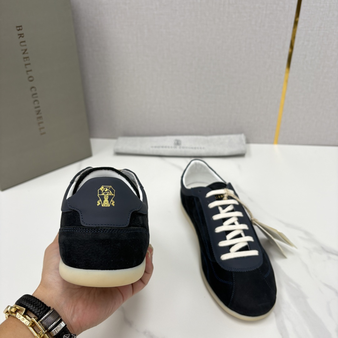 💋💍BC家 Brunello Cucinell*  绒面革德训纤薄胶底鞋   官方  8,300    