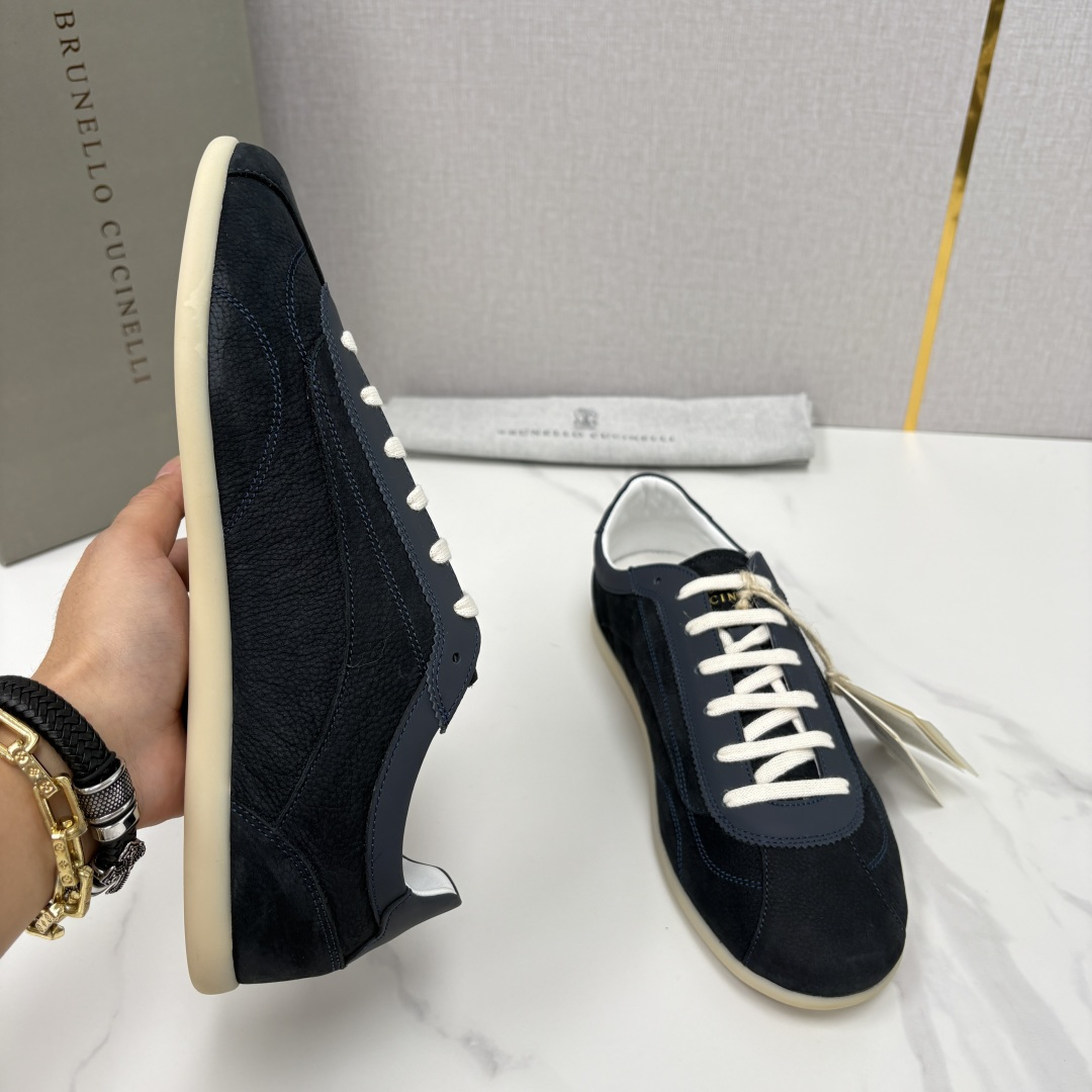 💋💍BC家 Brunello Cucinell*  绒面革德训纤薄胶底鞋   官方  8,300    