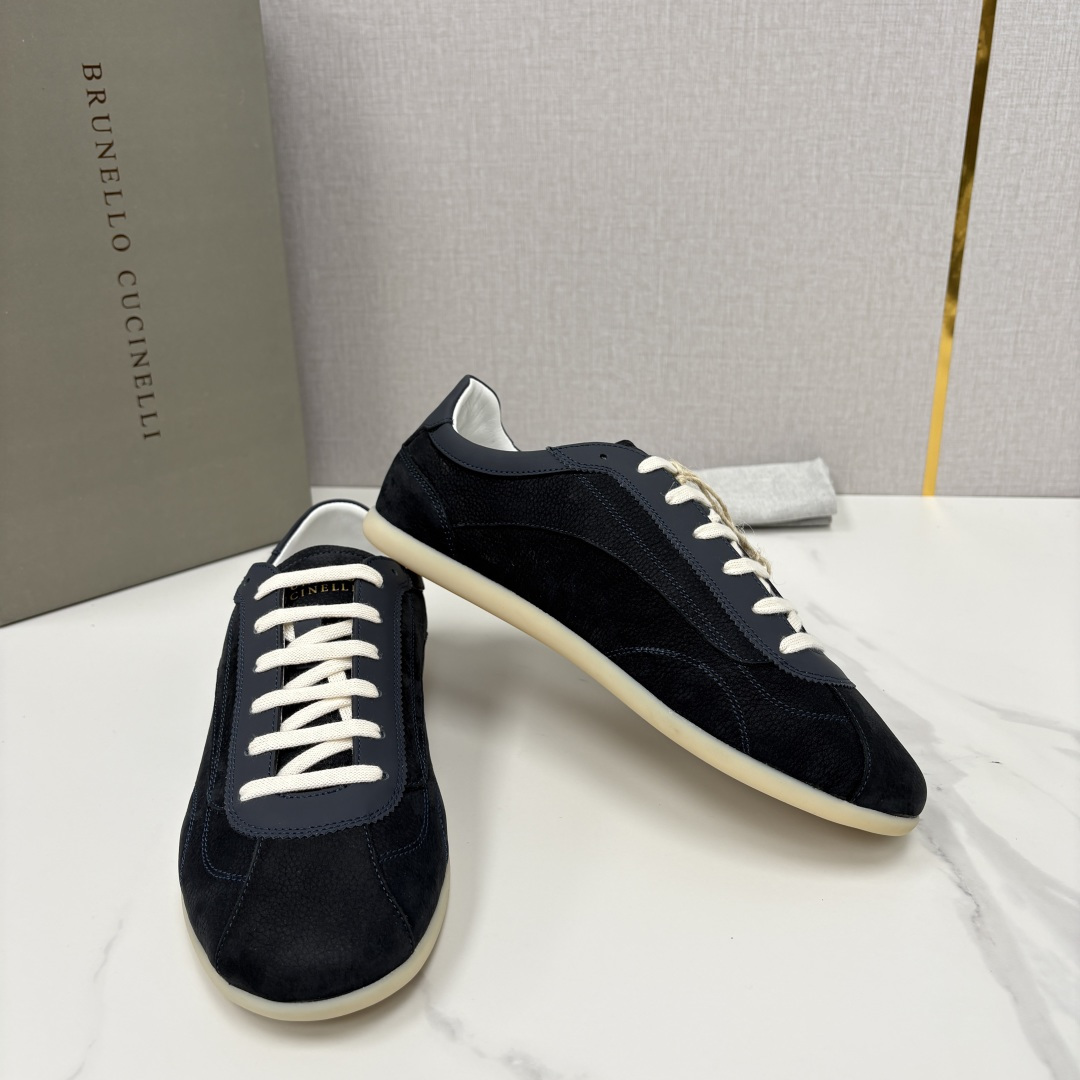 💋💍BC家 Brunello Cucinell*  绒面革德训纤薄胶底鞋   官方  8,300    