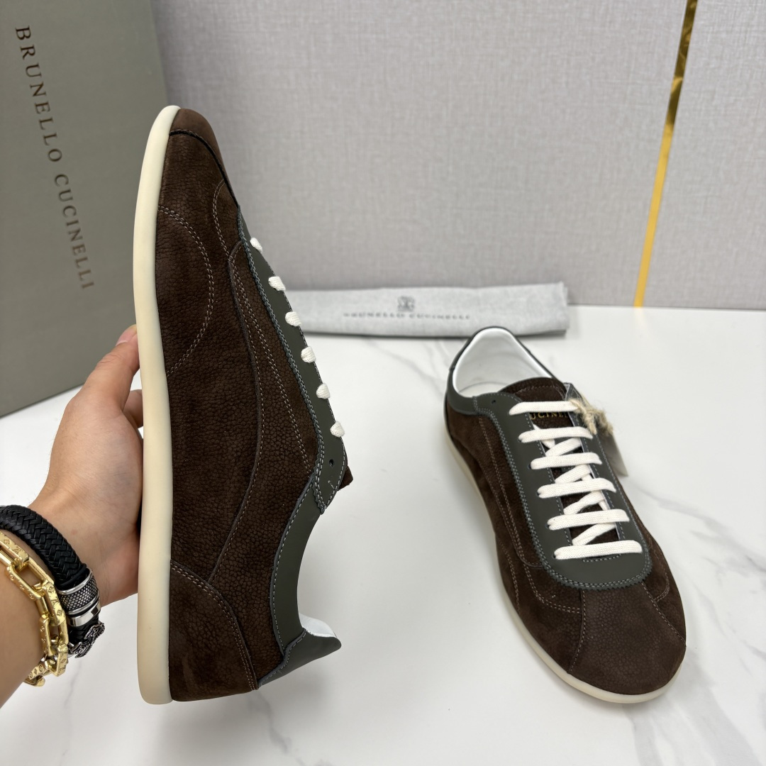 💋💍BC家 Brunello Cucinell*  绒面革德训纤薄胶底鞋   官方  8,300    