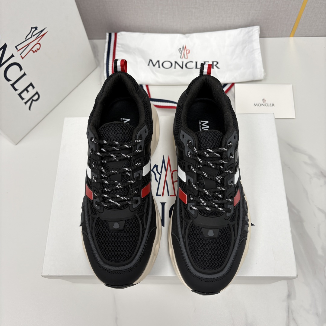 💋💍Moncle*   蒙-口   新品男士休闲运动鞋     选用多种材质拼接撞色设计   具有舒适防