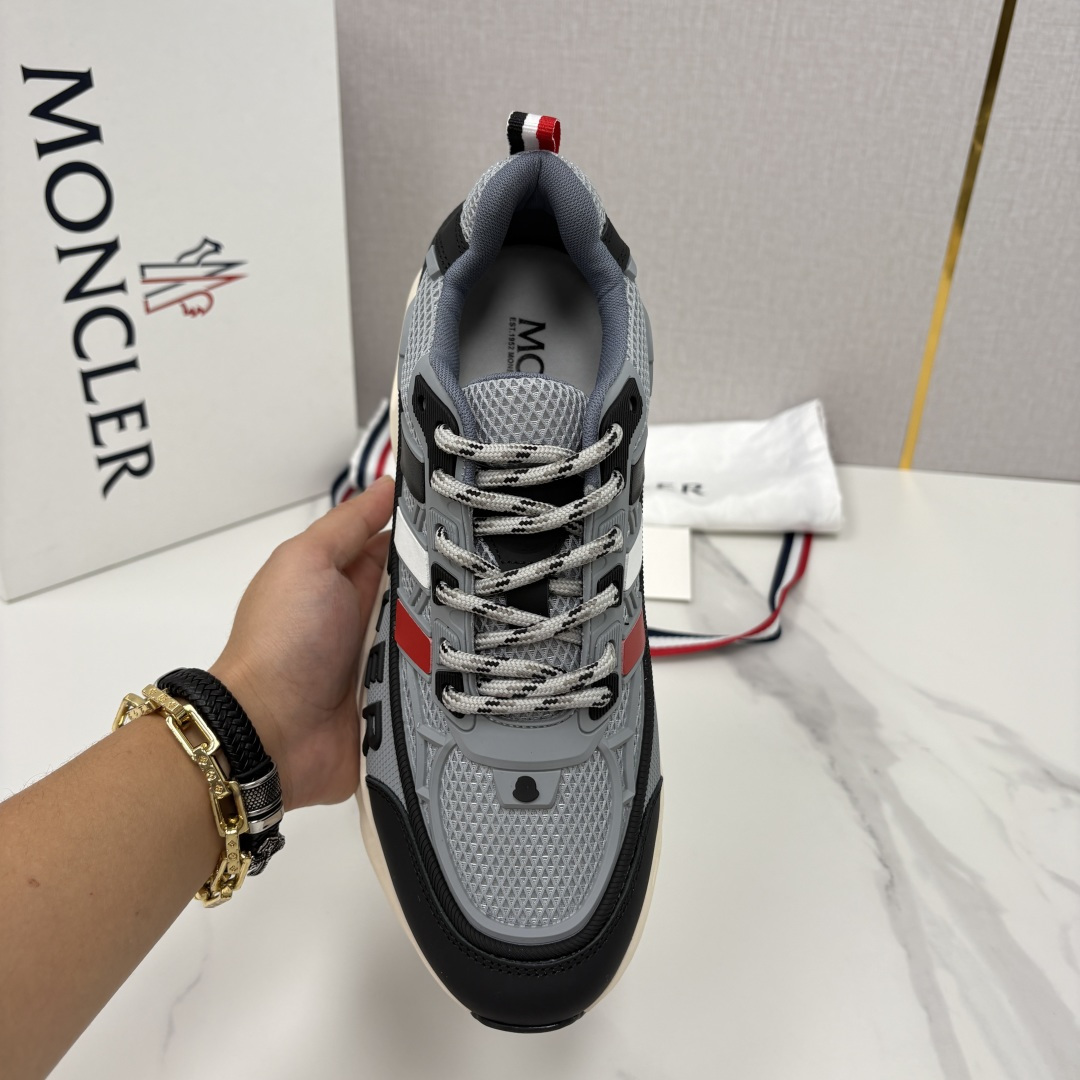 💋💍Moncle*   蒙-口   新品男士休闲运动鞋     选用多种材质拼接撞色设计   具有舒适防