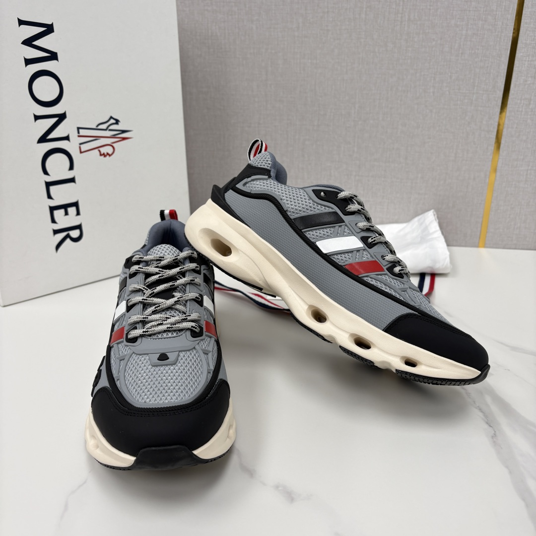 💋💍Moncle*   蒙-口   新品男士休闲运动鞋     选用多种材质拼接撞色设计   具有舒适防