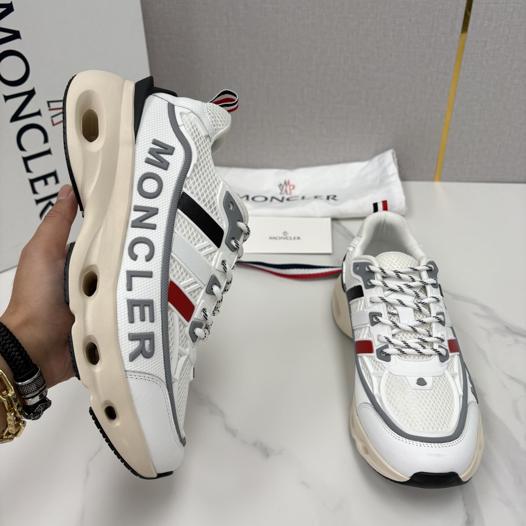 💋💍Moncle*   蒙-口   新品男士休闲运动鞋     选用多种材质拼接撞色设计   具有舒适防