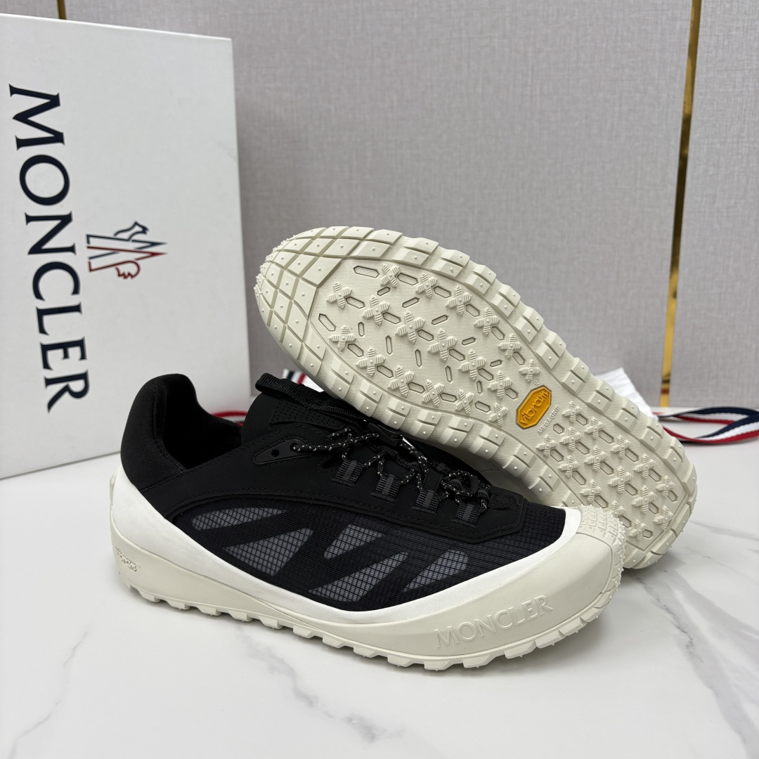 💋💍Moncle*   蒙-口   新品上新  男士运动鞋   官方 此款套穿式运动鞋的灵感源自品牌DN