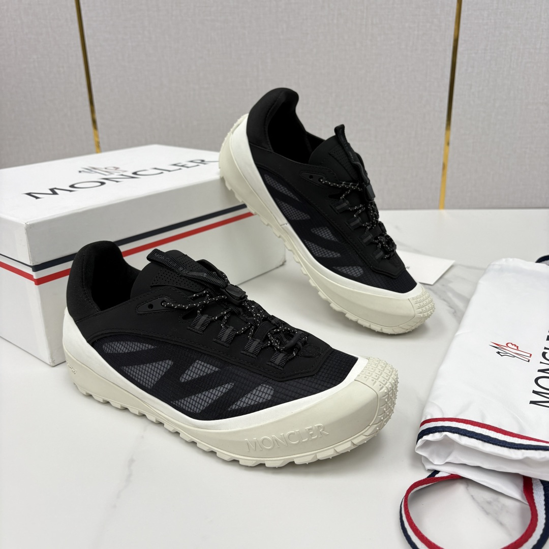 💋💍Moncle*   蒙-口   新品上新  男士运动鞋   官方 此款套穿式运动鞋的灵感源自品牌DN