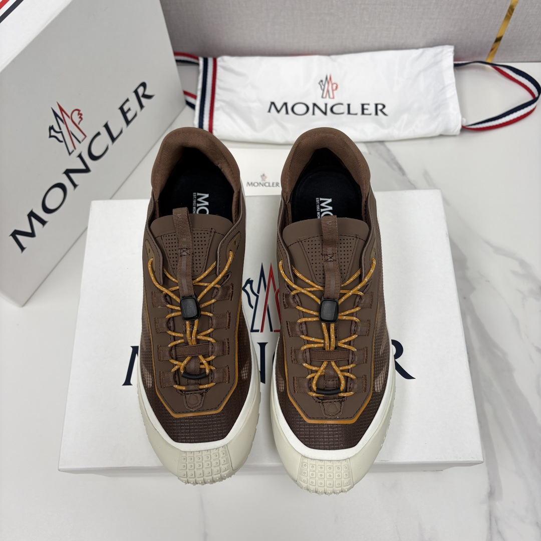 💋💍Moncle*   蒙-口   新品上新  男士运动鞋   官方 此款套穿式运动鞋的灵感源自品牌DN