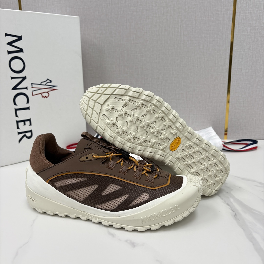 💋💍Moncle*   蒙-口   新品上新  男士运动鞋   官方 此款套穿式运动鞋的灵感源自品牌DN