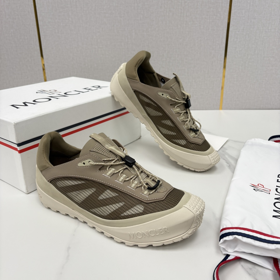 💋💍Moncle*   蒙-口   新品上新  男士运动鞋   官方 此款套穿式运动鞋的灵感源自品牌DN