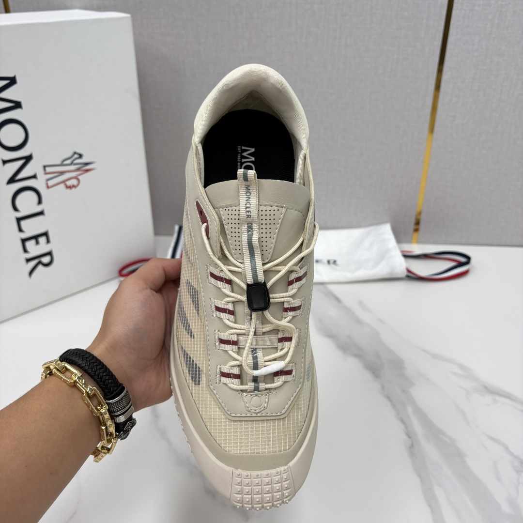 💋💍Moncle*   蒙-口   新品上新  男士运动鞋   官方 此款套穿式运动鞋的灵感源自品牌DN