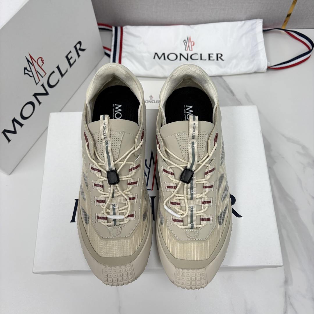 💋💍Moncle*   蒙-口   新品上新  男士运动鞋   官方 此款套穿式运动鞋的灵感源自品牌DN