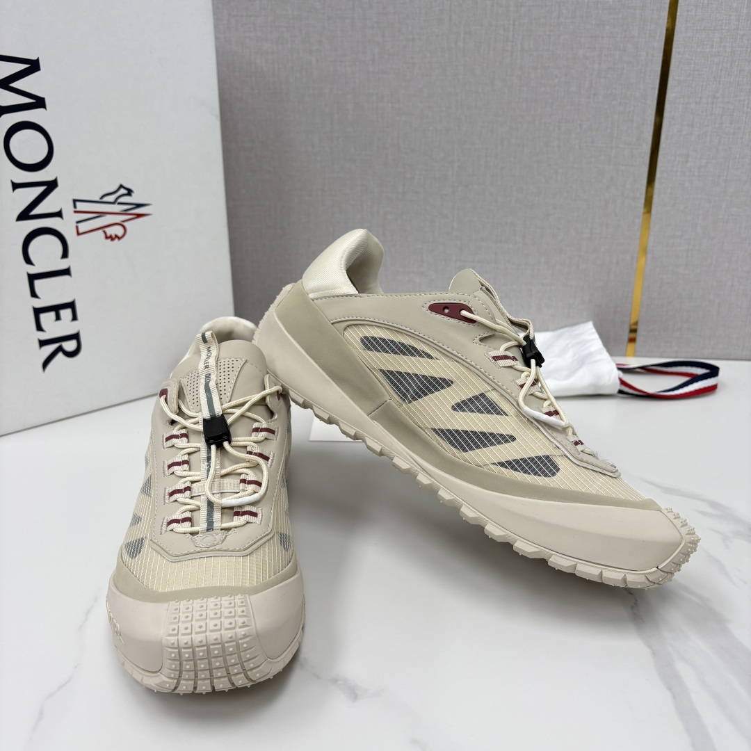 💋💍Moncle*   蒙-口   新品上新  男士运动鞋   官方 此款套穿式运动鞋的灵感源自品牌DN