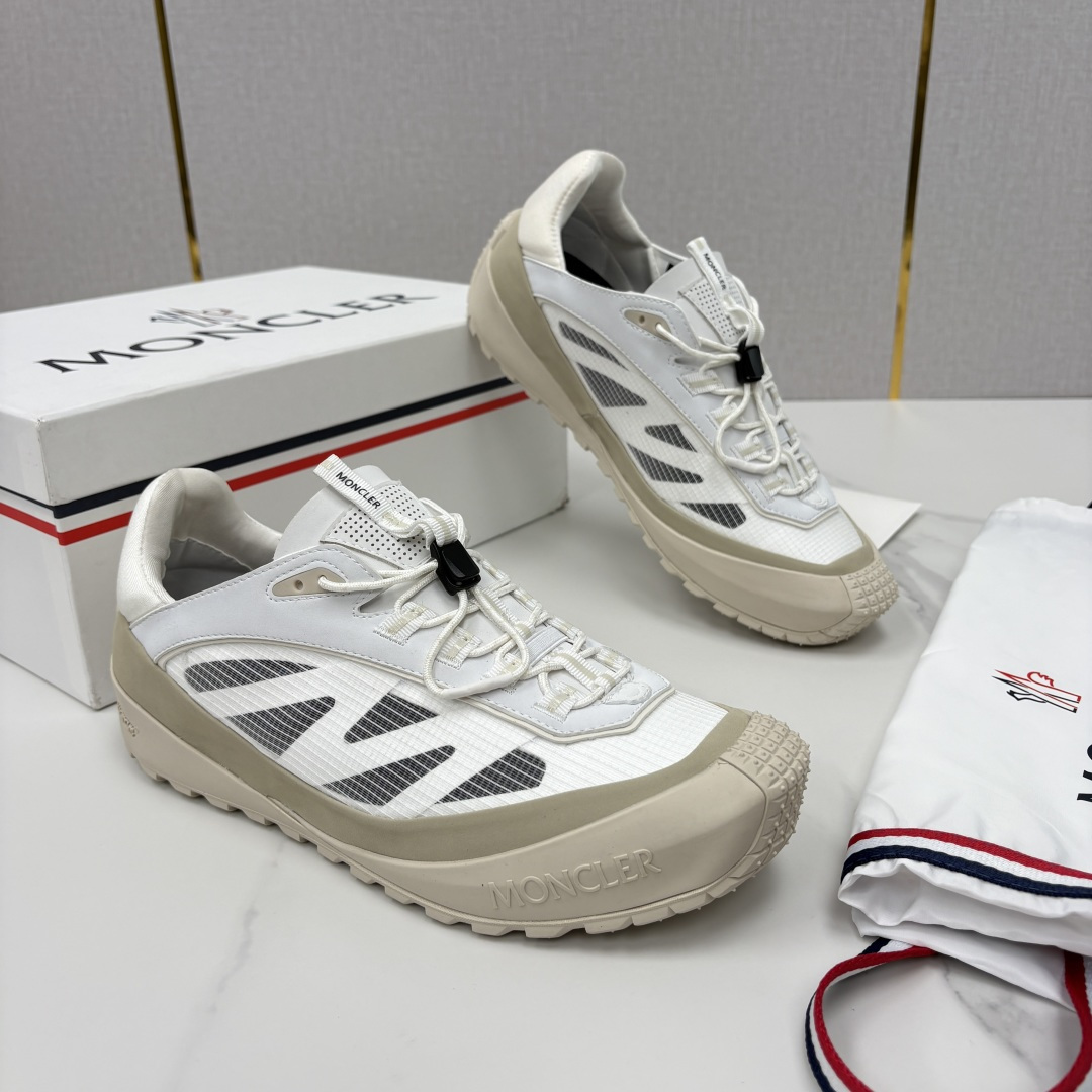 💋💍Moncle*   蒙-口   新品上新  男士运动鞋   官方 此款套穿式运动鞋的灵感源自品牌DN