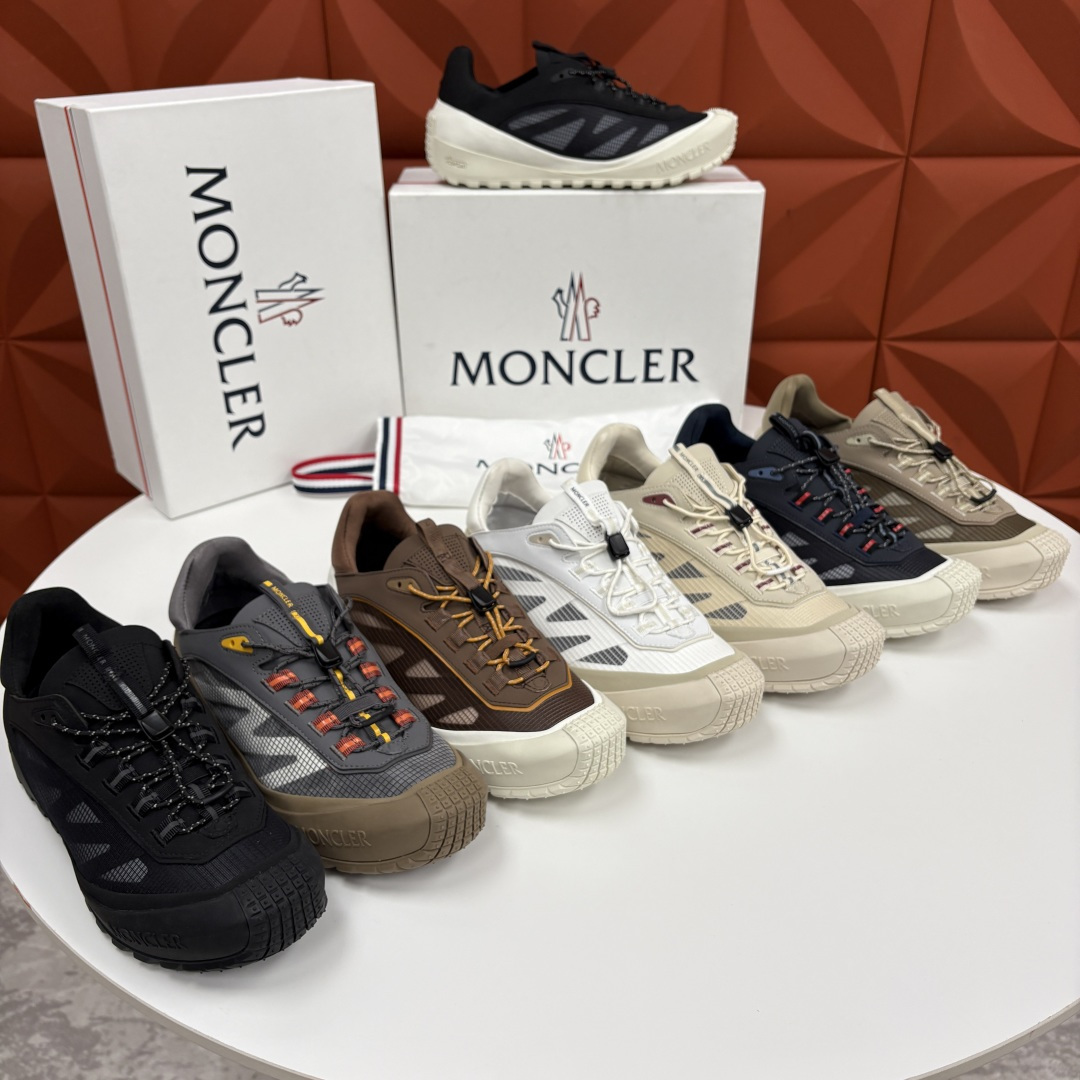 💋💍Moncle*   蒙-口   新品上新  男士运动鞋   官方 此款套穿式运动鞋的灵感源自品牌DN