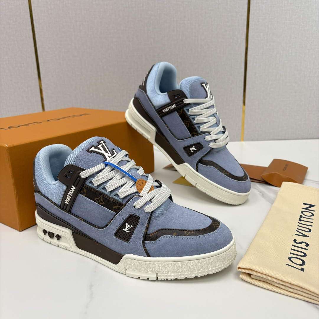 💋💍L家新品  L*V  路易～当季新品上架  TRAINER 系列运动鞋   官方 10,200  本