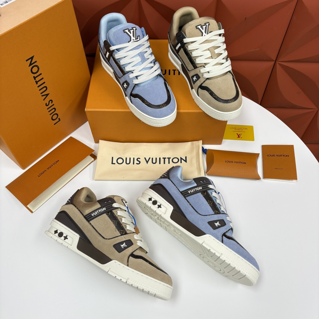 💋💍L家新品  L*V  路易～当季新品上架  TRAINER 系列运动鞋   官方 10,200  本