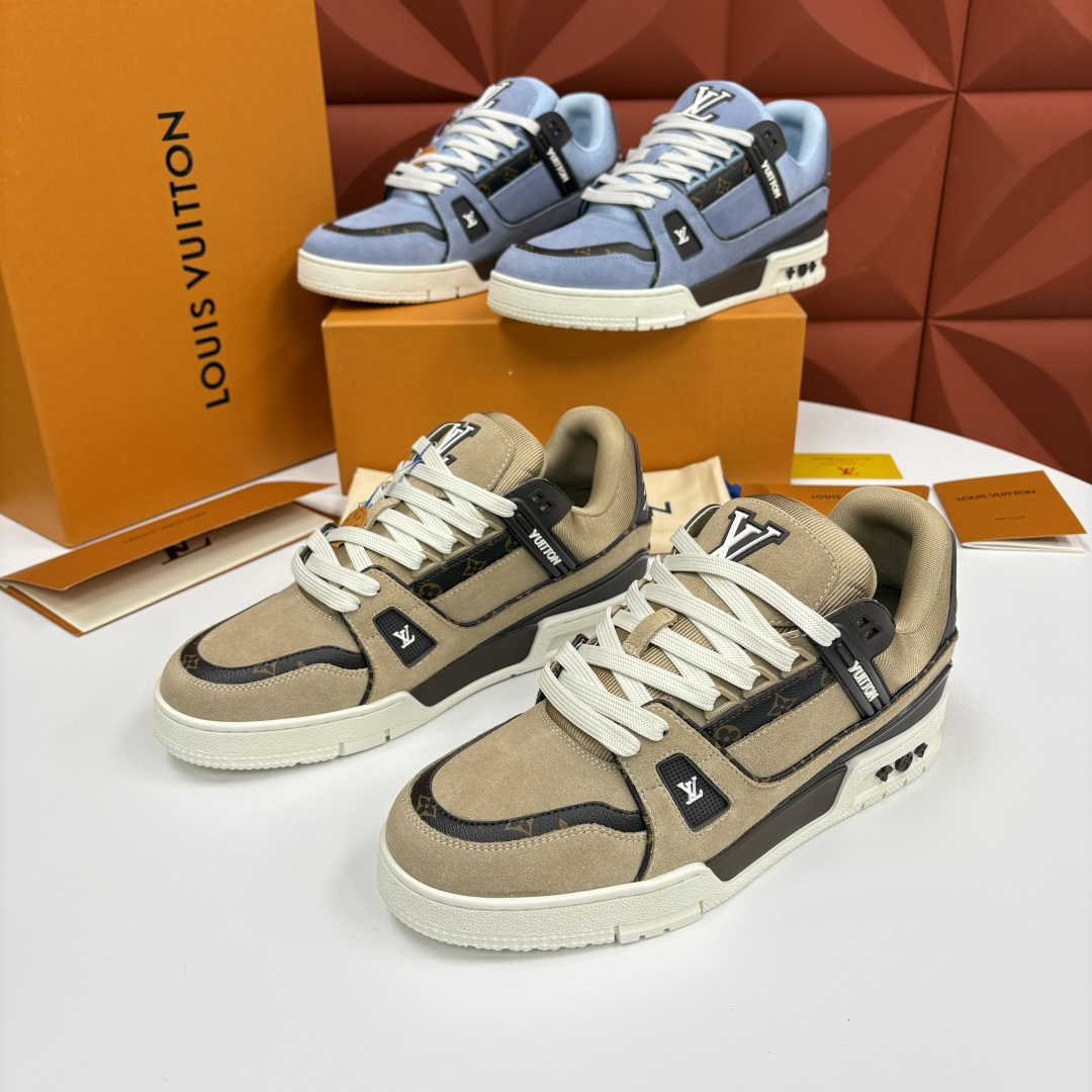 💋💍L家新品  L*V  路易～当季新品上架  TRAINER 系列运动鞋   官方 10,200  本