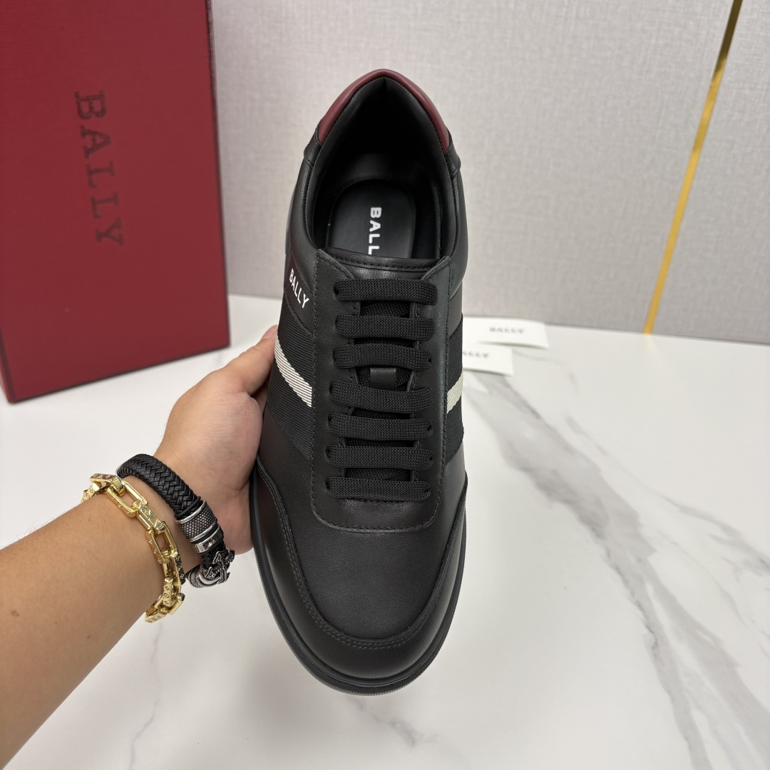 💋💍BL家 新款 巴-利 厚底运动鞋 厚底3.5厘米 轻便大底上脚一点也不厚重 非常轻便 采用进口牛皮打
