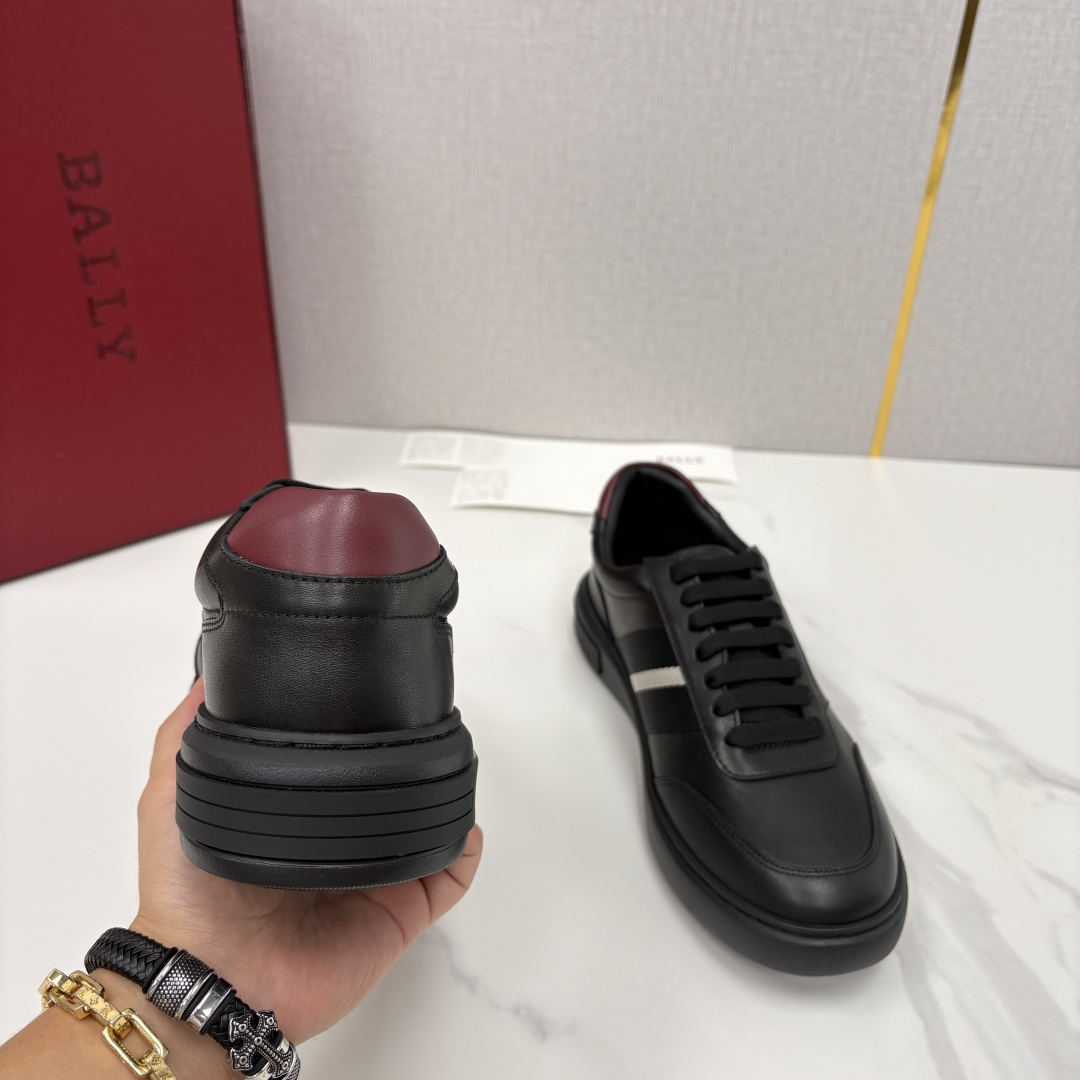 💋💍BL家 新款 巴-利 厚底运动鞋 厚底3.5厘米 轻便大底上脚一点也不厚重 非常轻便 采用进口牛皮打