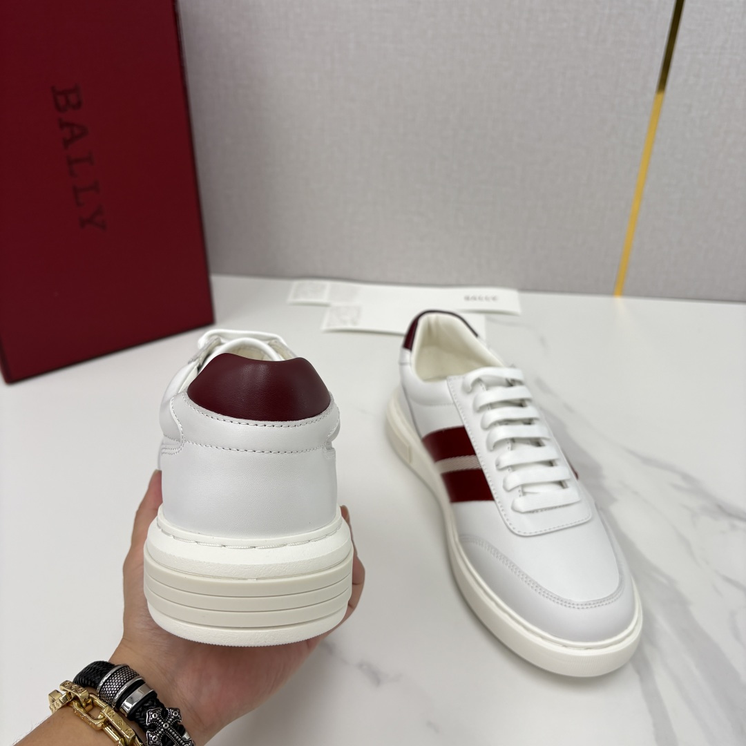 💋💍BL家 新款 巴-利 厚底运动鞋 厚底3.5厘米 轻便大底上脚一点也不厚重 非常轻便 采用进口牛皮打