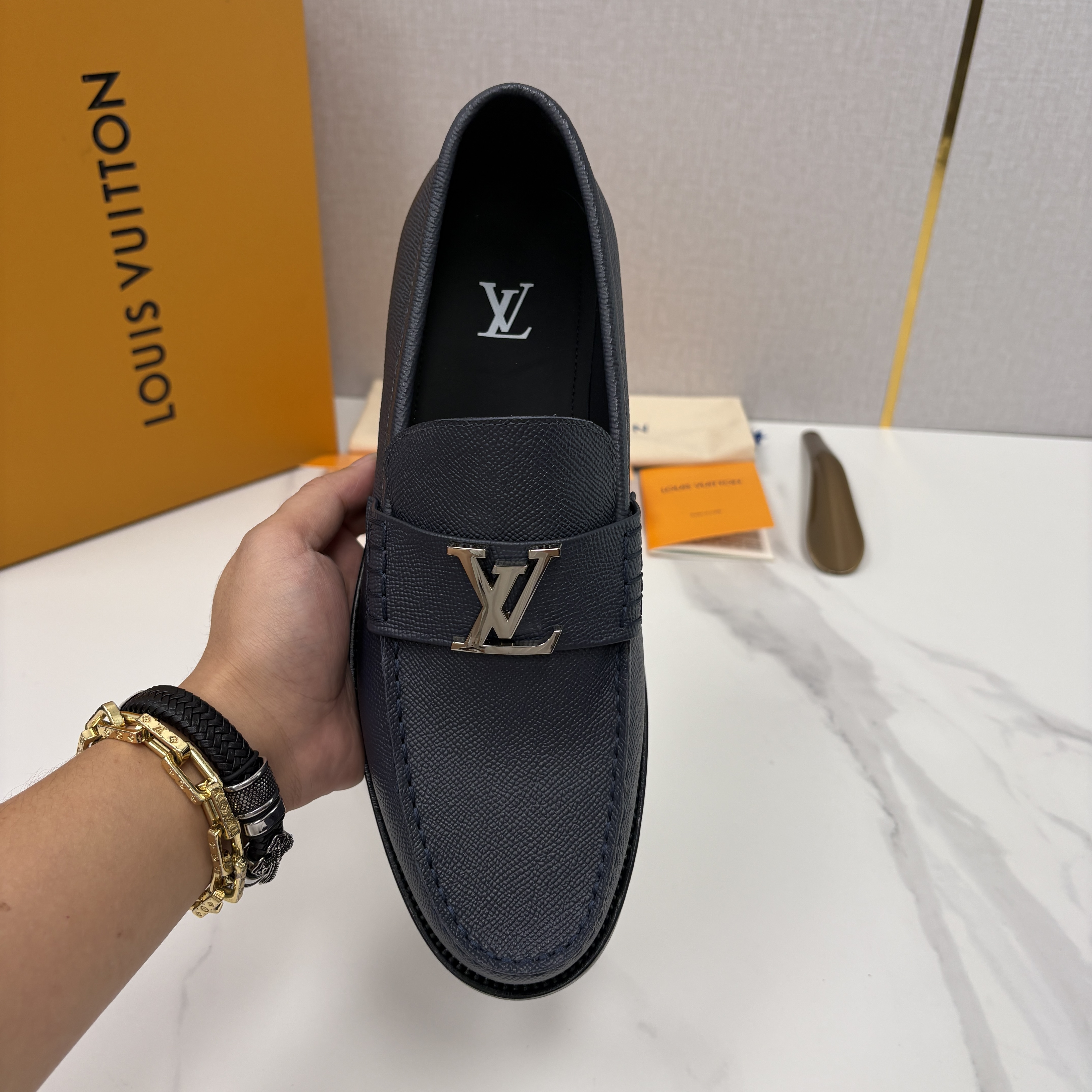 루이비통 신발 135735 Louis Vuitton Shoes 썸네일 이미지
