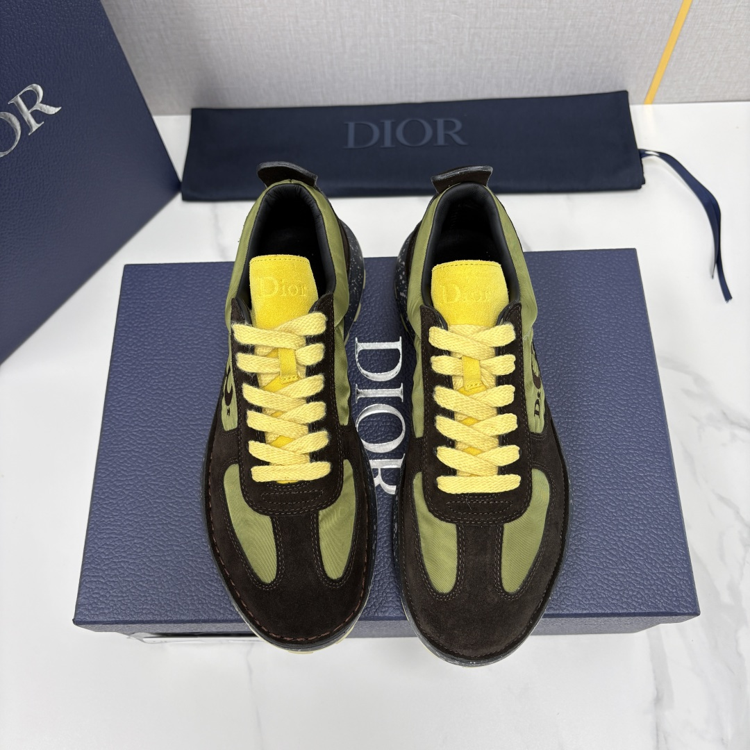 💋💍CD 家新品  Dio* 迪-奥  专柜同步新款 Squash系列男士运动鞋      复古格调，步