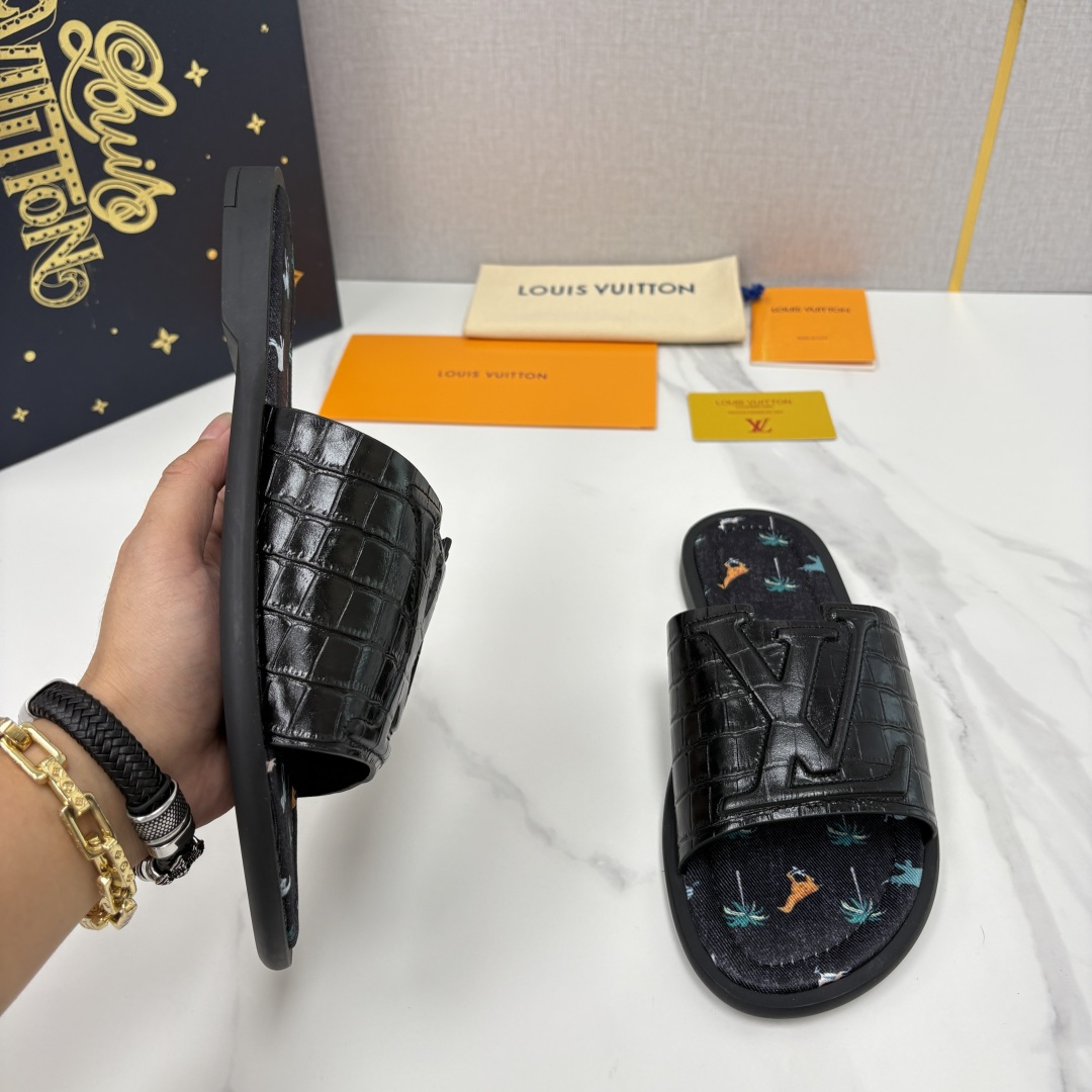 💋💍L家夏季新品  路易-威登    L*V  PORTOFINO 凉拖   官方   7,050   