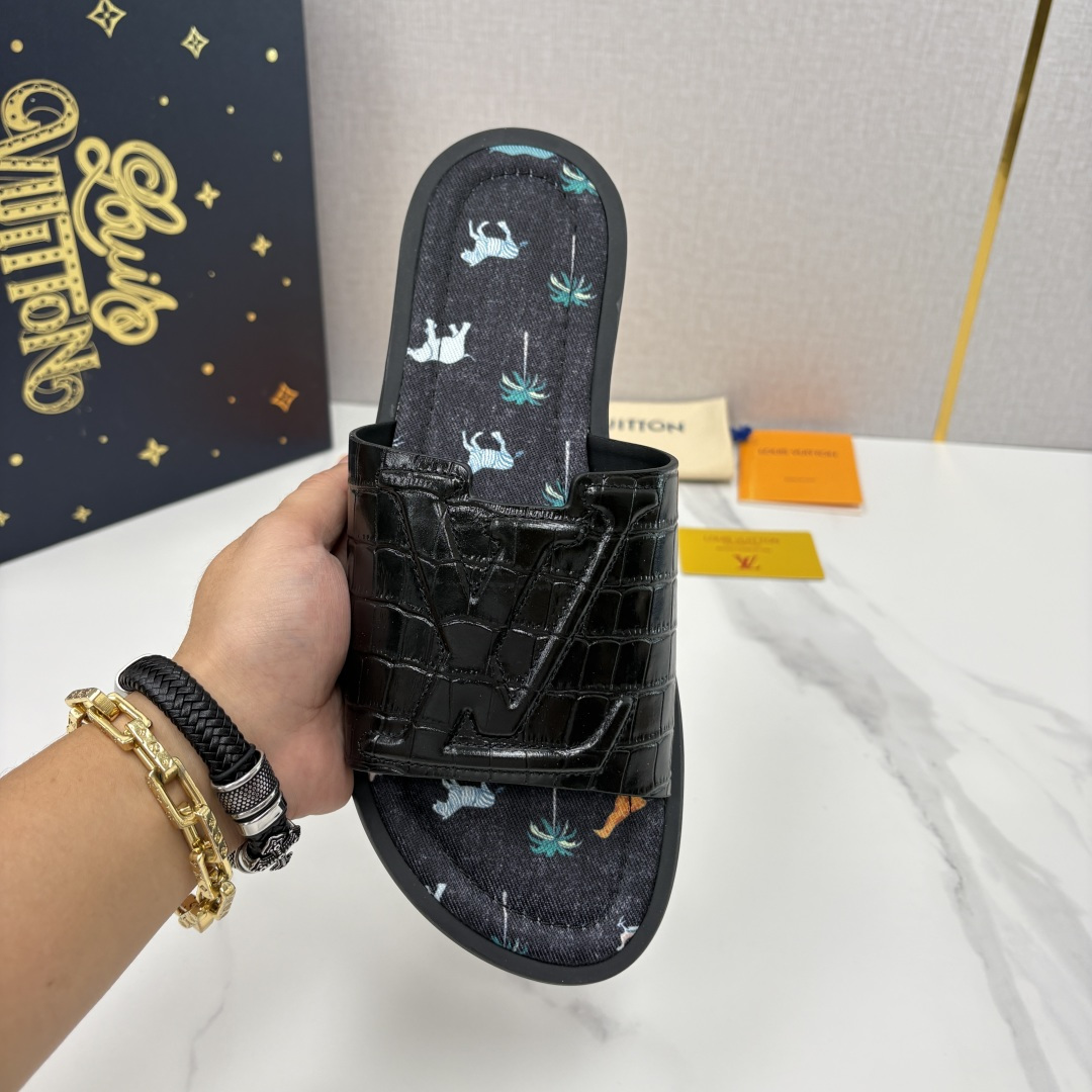 💋💍L家夏季新品  路易-威登    L*V  PORTOFINO 凉拖   官方   7,050   