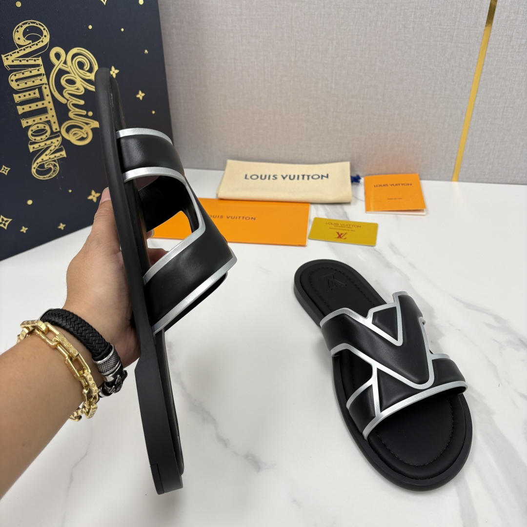 💋💍L家夏季新品  路易-威登    L*V  PORTOFINO 凉拖   官方   7,050   