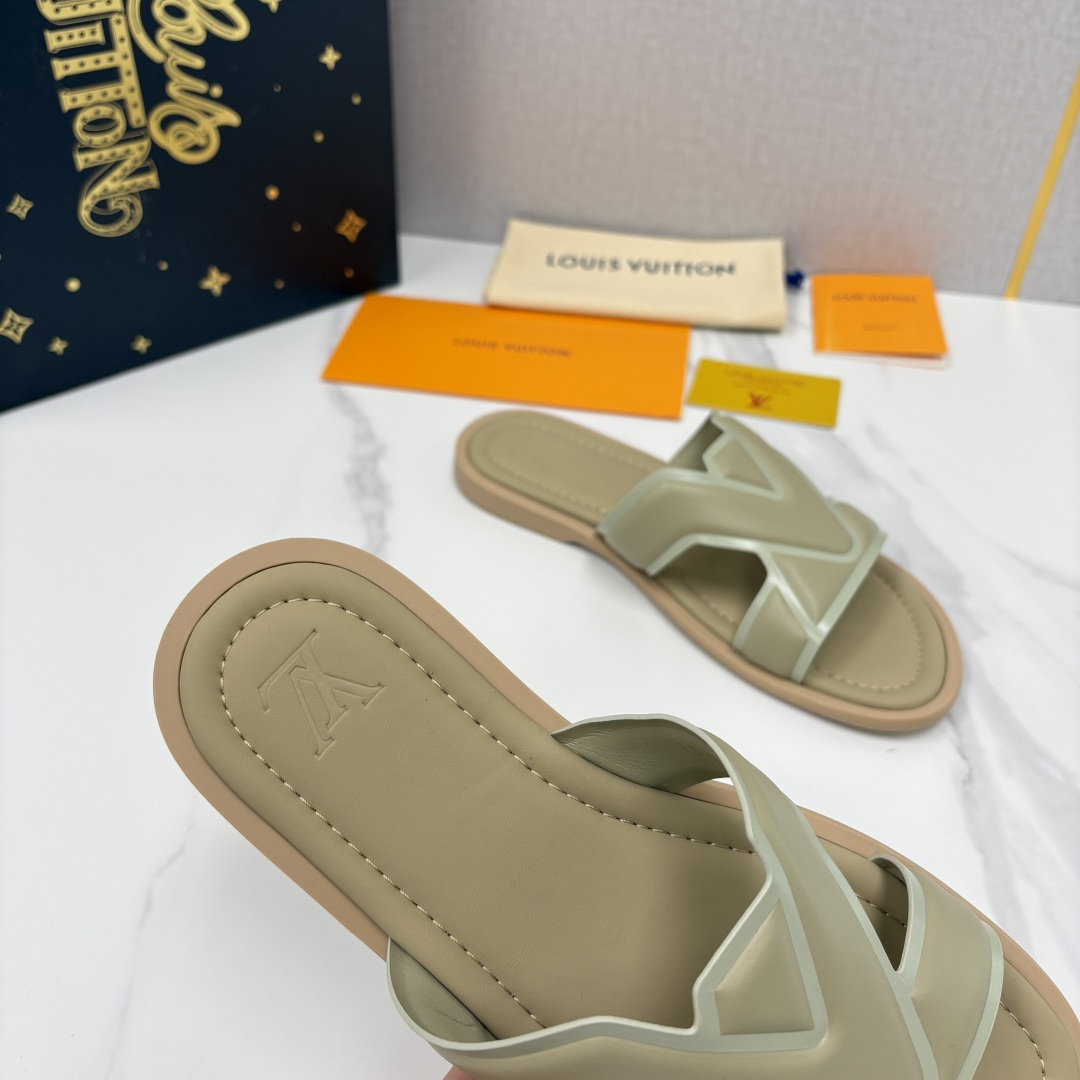 💋💍L家夏季新品  路易-威登    L*V  PORTOFINO 凉拖   官方   7,050   