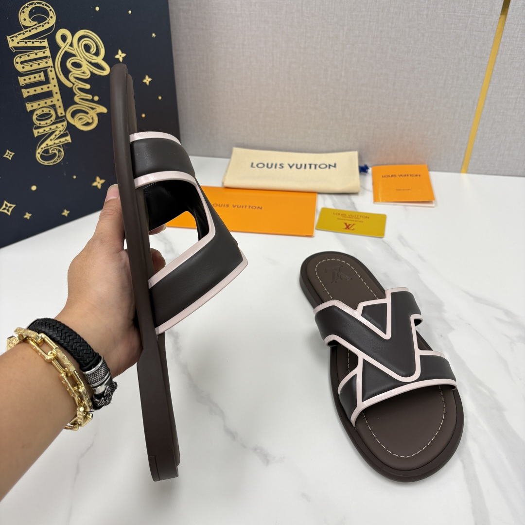 💋💍L家夏季新品  路易-威登    L*V  PORTOFINO 凉拖   官方   7,050   