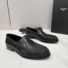 💋💍YSL 新品 圣罗*兰男士摩登商务休闲套脚皮鞋,莫卡辛便鞋气质款!全新设计抓皱鞋头,经典背带 💋💍YSL 新品 圣罗*兰男士摩登商务休闲套脚皮鞋,莫卡辛便鞋气质款!全新设计抓皱鞋头,经典背带